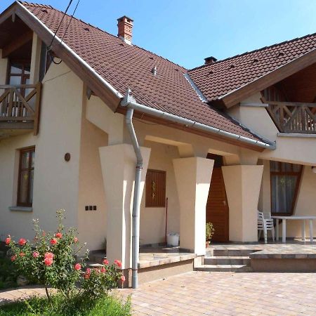 Apartment Balatonlelle 6 Екстериор снимка